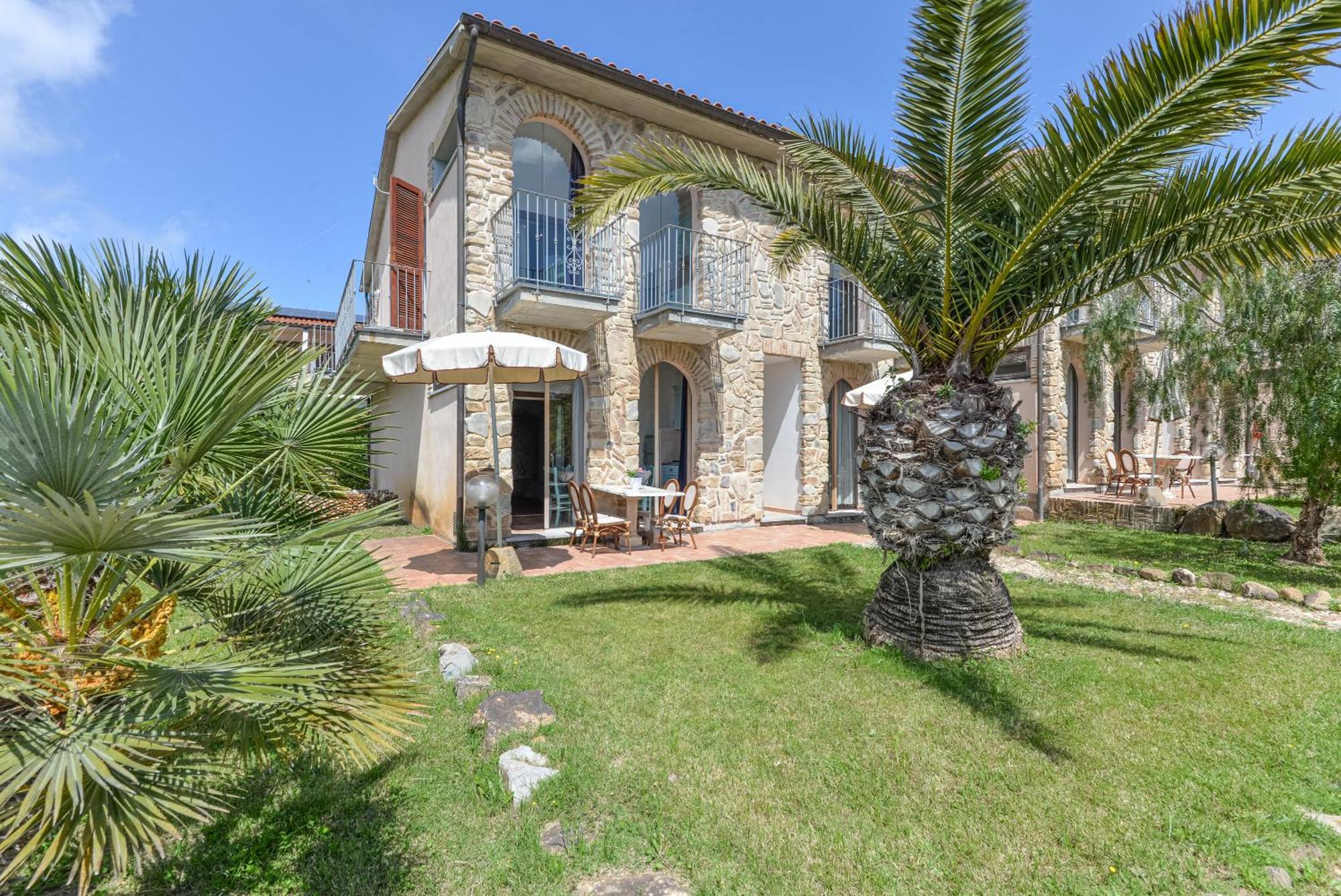 Castle Apartment Pila (Livorno)
